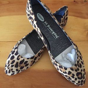 NWT Dr. Scholl's Leopard Print Flat